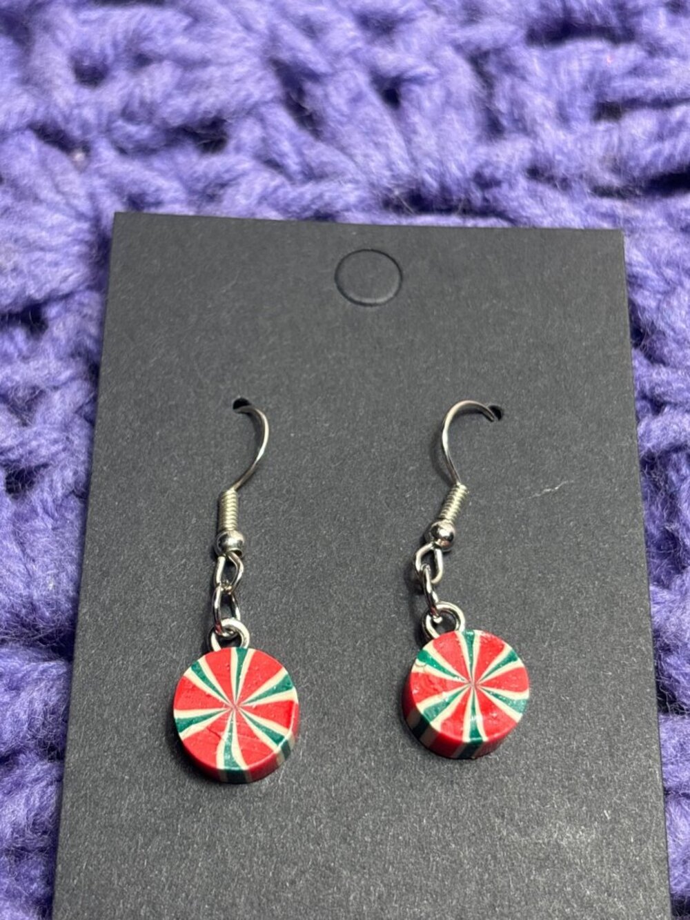 Vtg Plastic Christmas Candy Peppermint Disks Circle Dangle Earrings Red Green